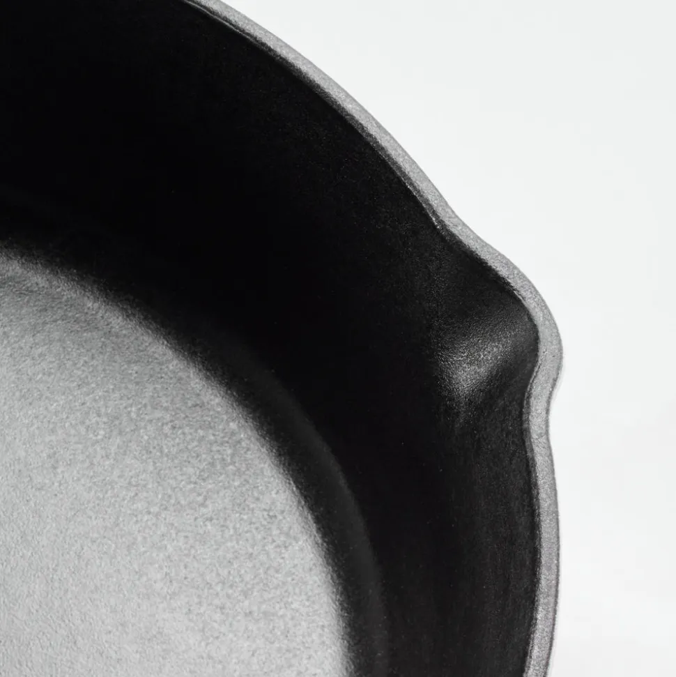 Bestow 10 Inch Enameled Cast-Iron Covered Skillet